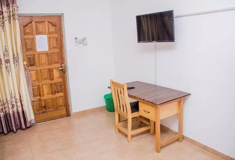 Majatalo Elizz Guest House