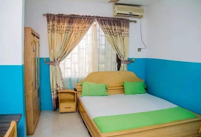 Majatalo Elizz Guest House