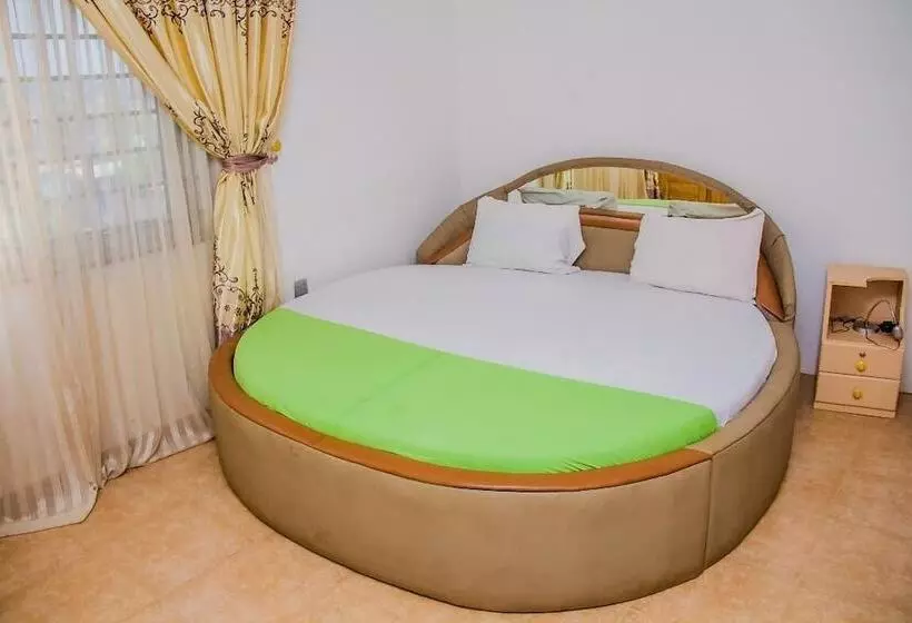 Majatalo Elizz Guest House