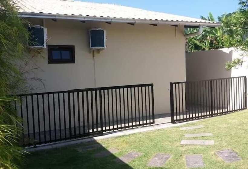 پانسیون Pousada Charm House