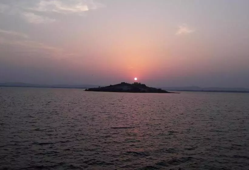 Majatalo Risenlak Holiday Resort