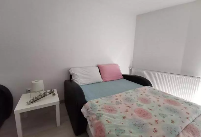 پانسیون Guest House Dana