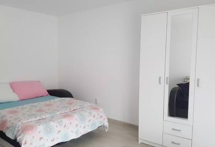 پانسیون Guest House Dana