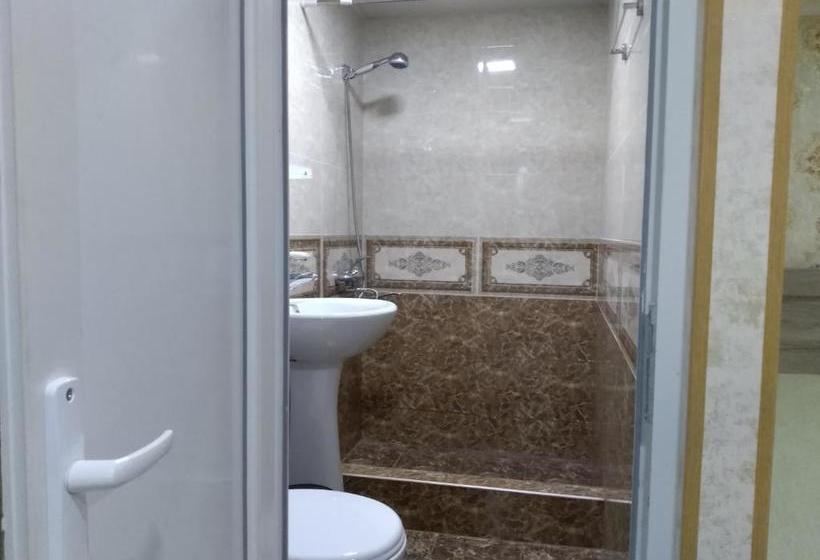 پانسیون Lakeside Green Balcony Home