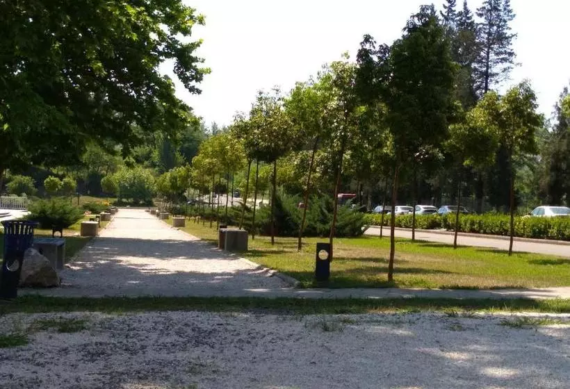 پانسیون Lakeside Green Balcony Home