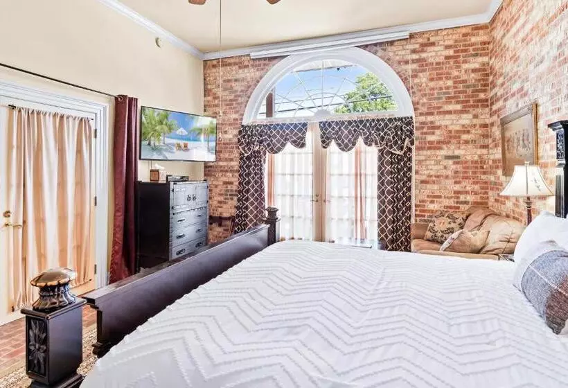 ベッドアンドブレックファースト Old Brick Inn