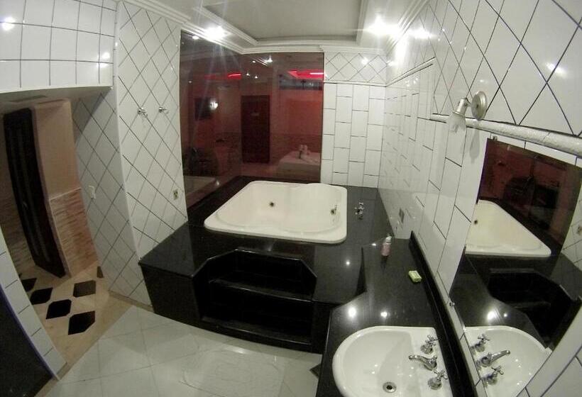 Отель Flamboyant