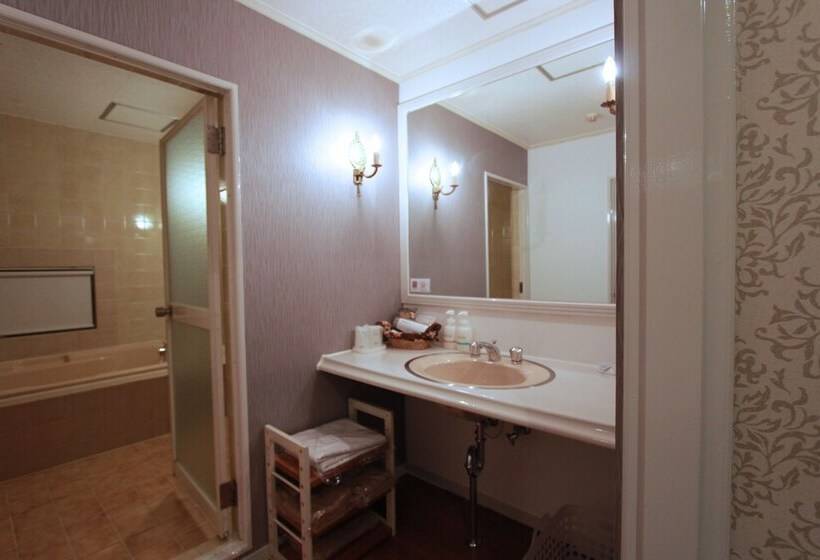 בית מלון כפרי Jin