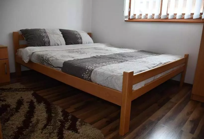 پانسیون Apartment And Rooms Konak