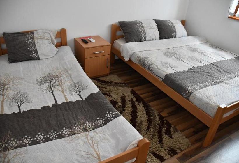 پانسیون Apartment And Rooms Konak