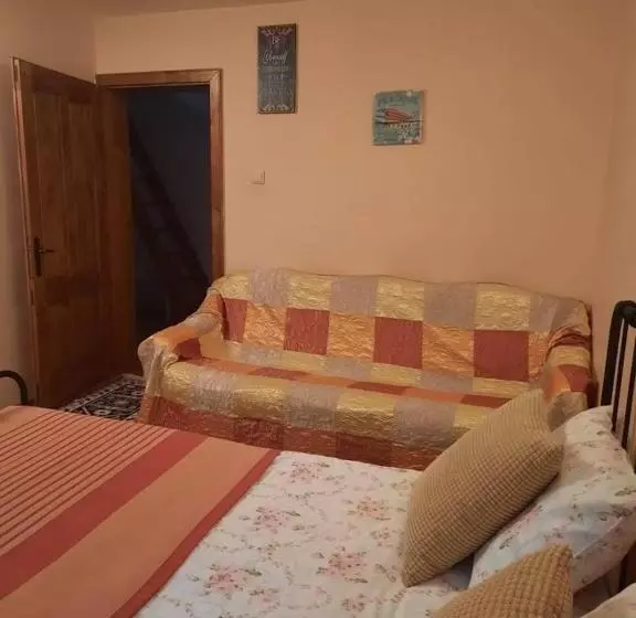 Pensiune Casa Maia Dambovicioara