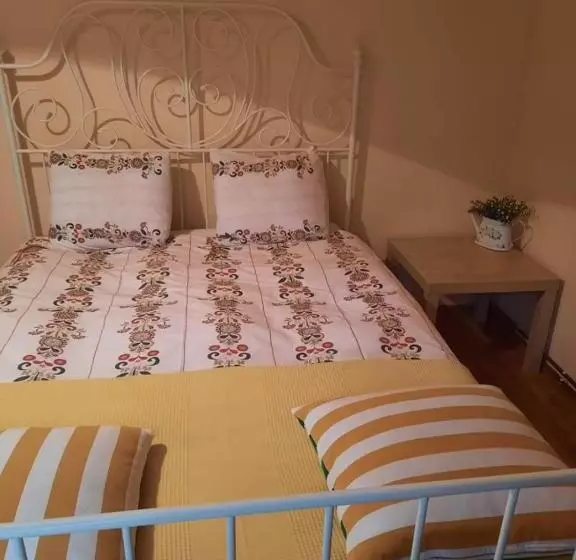 Pensiune Casa Maia Dambovicioara