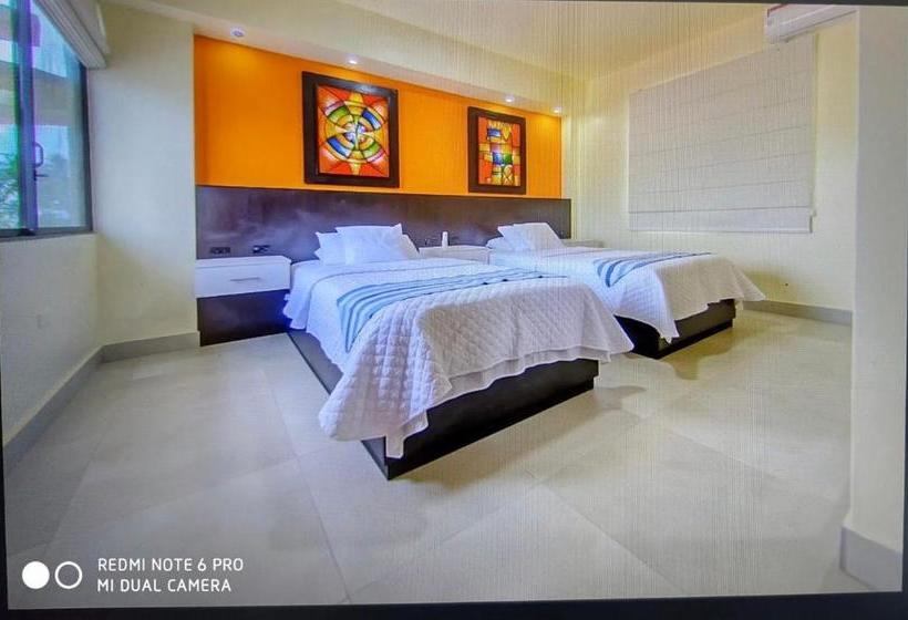 פנסיון Hostal Villamil