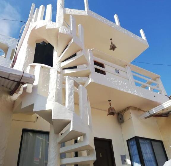 פנסיון Hostal Villamil