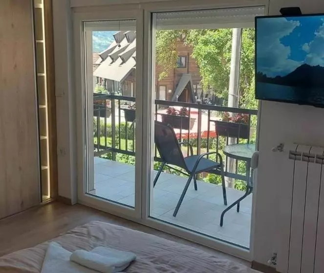 پانسیون Rooms Lida & Friendly Home