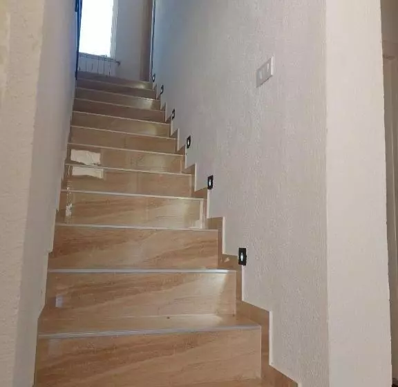 پانسیون Rooms Lida & Friendly Home