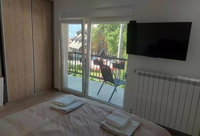 پانسیون Rooms Lida & Friendly Home
