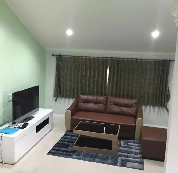 Lomakeskus Sangchan Garden At Kaeng Krachan