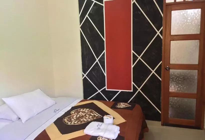 ユースホステル Hostal La Cueva Moyobamba