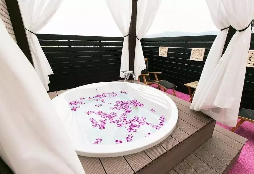 Hotelli Atlantis Otsu