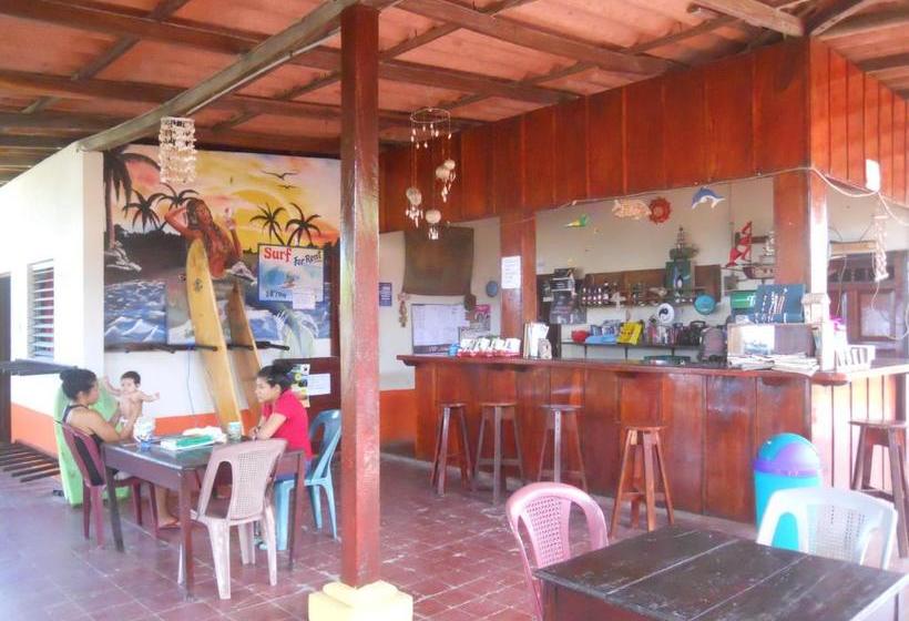 פנסיון Beach Hostal Oasis