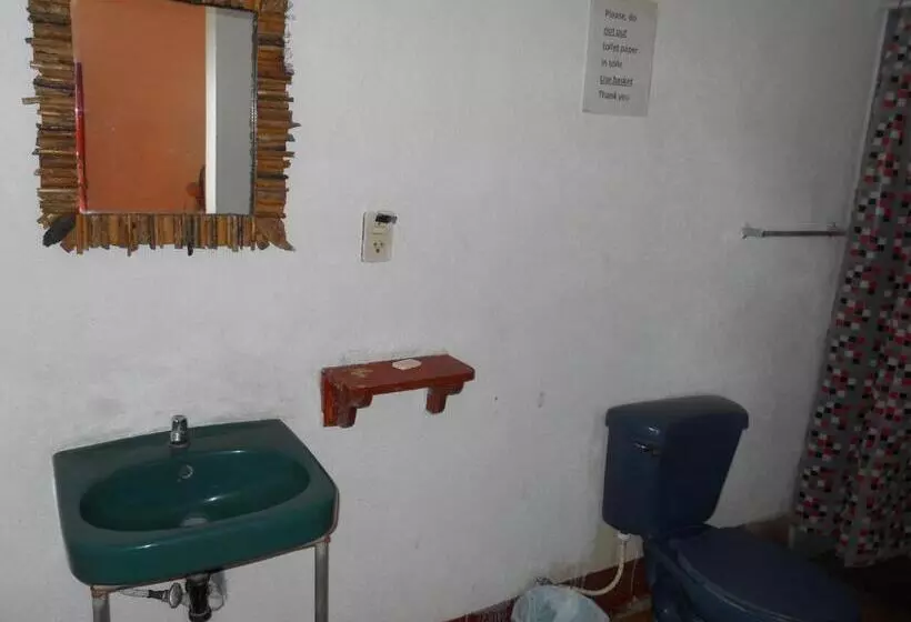 Majatalo Beach Hostal Oasis