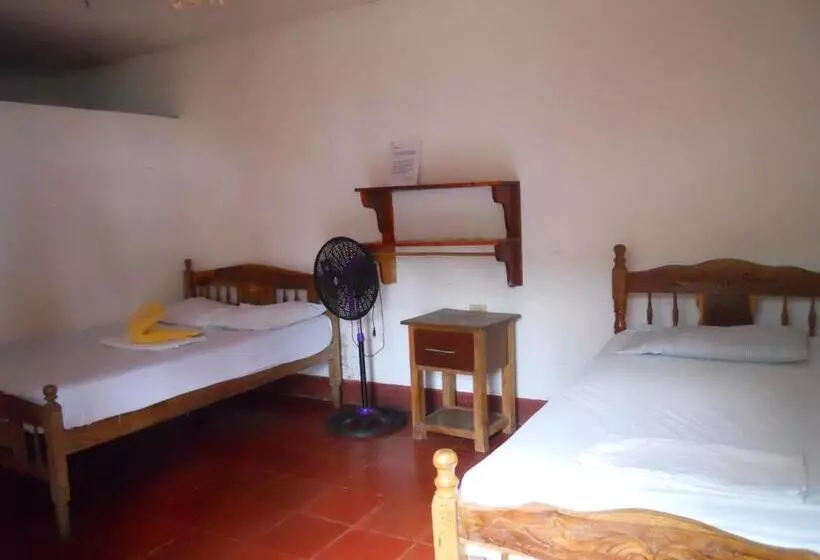 Majatalo Beach Hostal Oasis