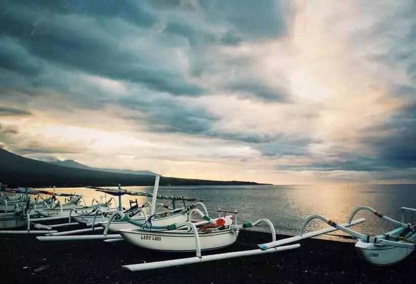 Pansiyon Valomia Beachfront