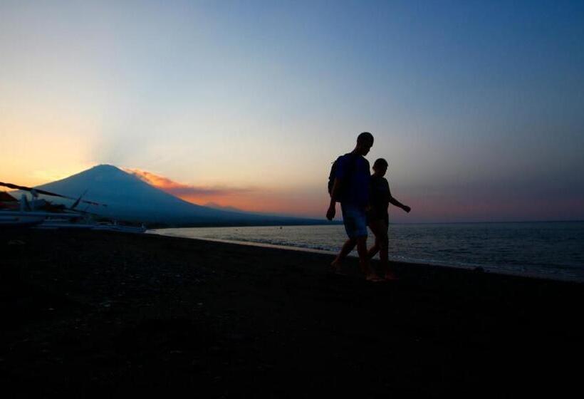 ペンション Valomia Beachfront