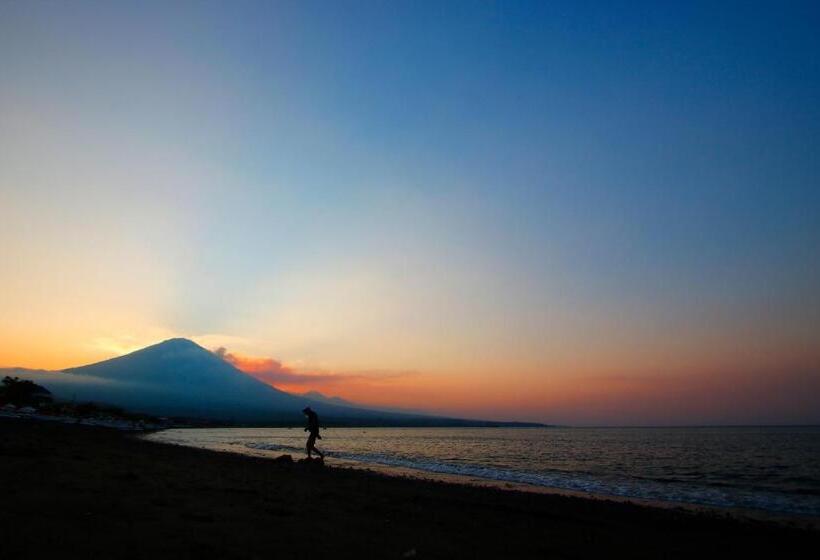 ペンション Valomia Beachfront