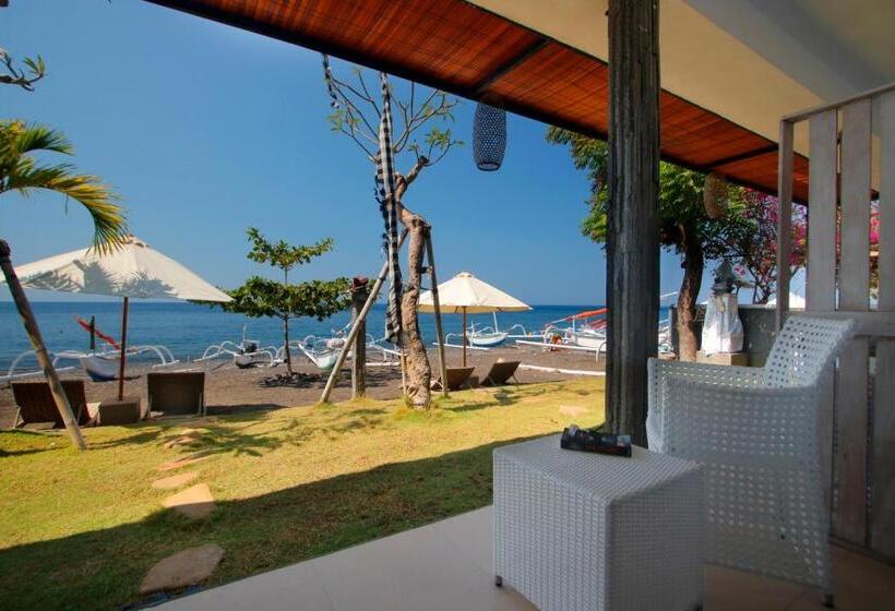 ペンション Valomia Beachfront