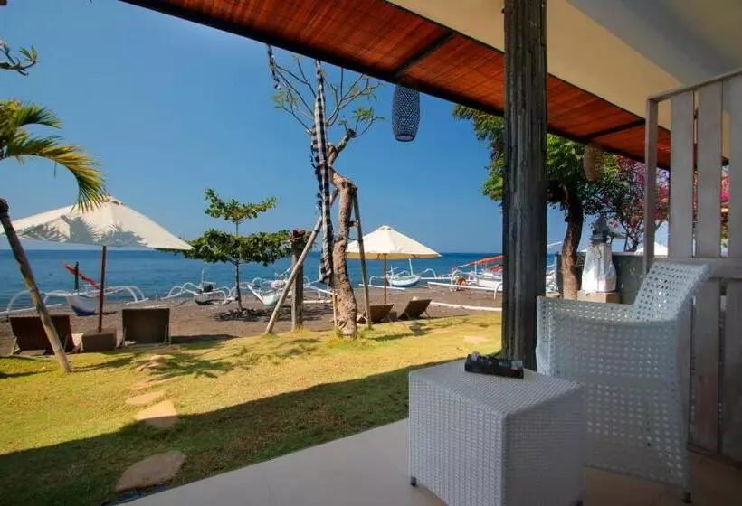 Pansiyon Valomia Beachfront