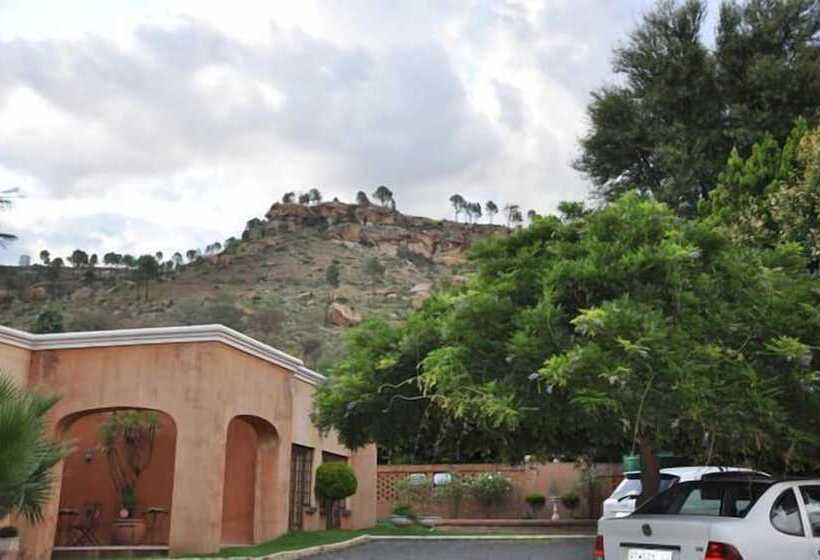 פנסיון Die Kersiehuis Guesthouse