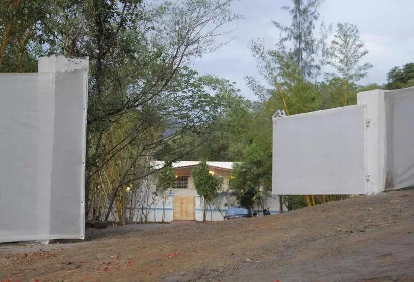 ホテル West Valley Farm Villa
