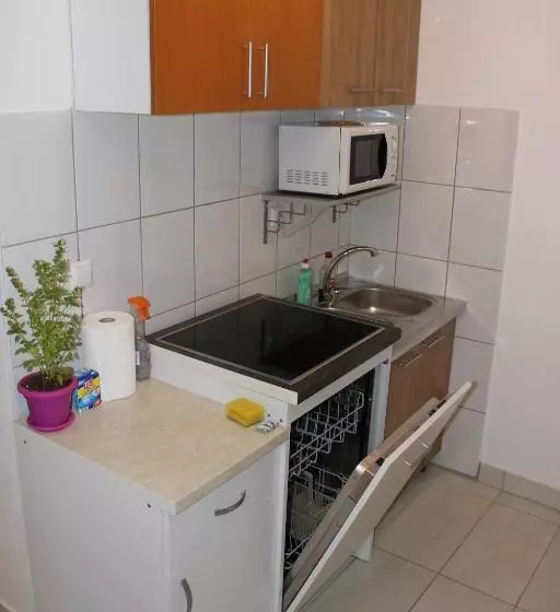 پانسیون Guest House Put