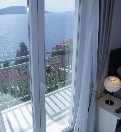 پانسیون Guest House Put