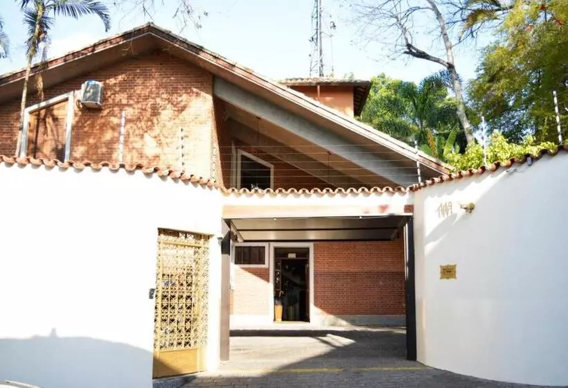 ペンション Pousada O Garimpo