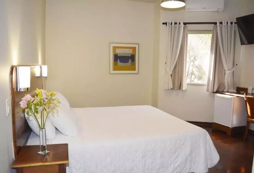 ペンション Pousada O Garimpo