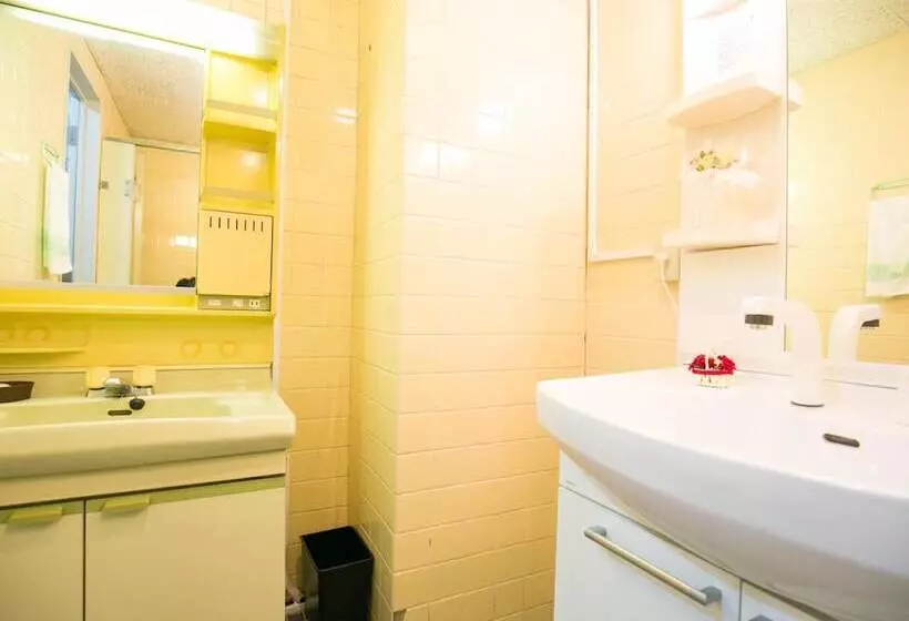 پانسیون 1.2.3 Guest House