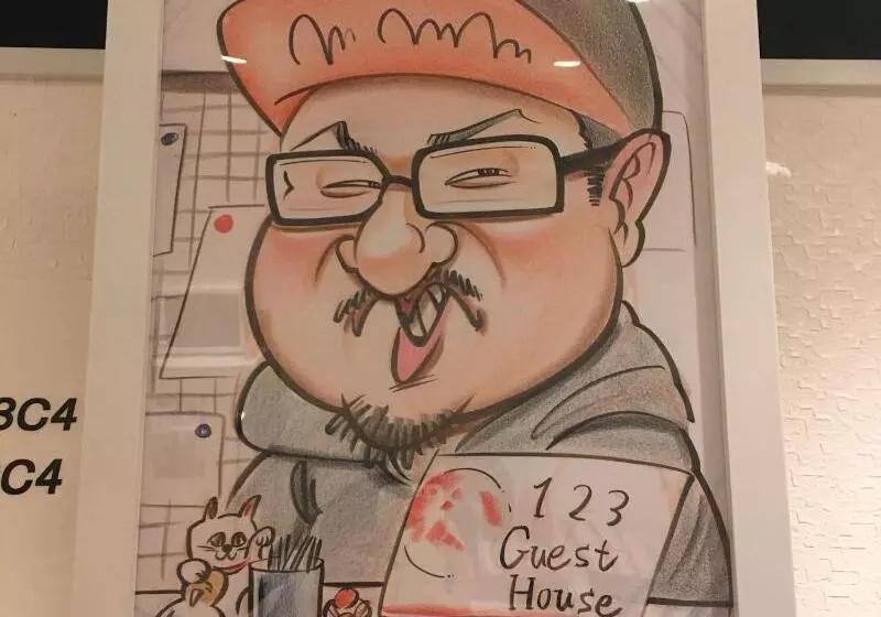 پانسیون 1.2.3 Guest House