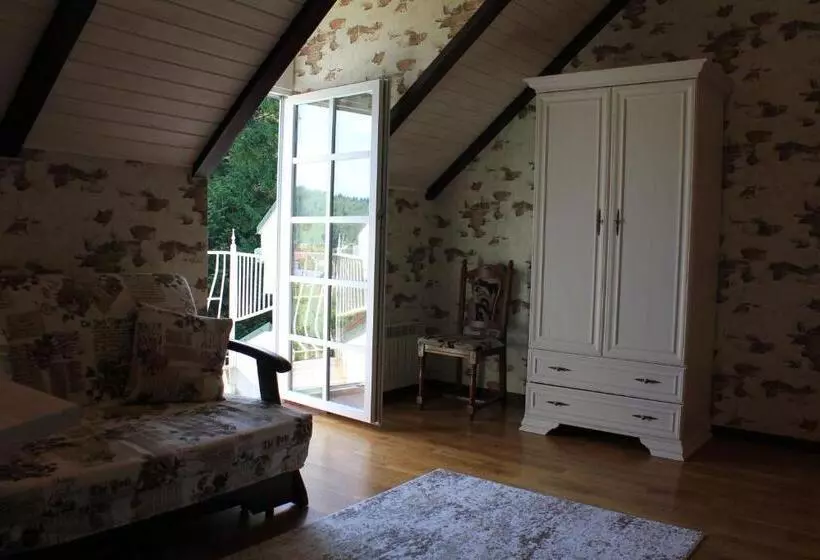 Majatalo Cottage Kazka Lisu