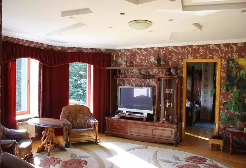 Majatalo Cottage Kazka Lisu