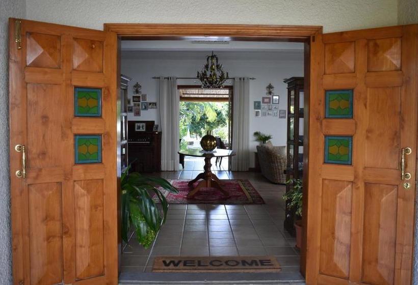 Pensionat Shanti Ghar Guest House