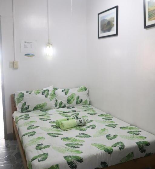 旅馆 Ice Bear Bar & Tourist Inn