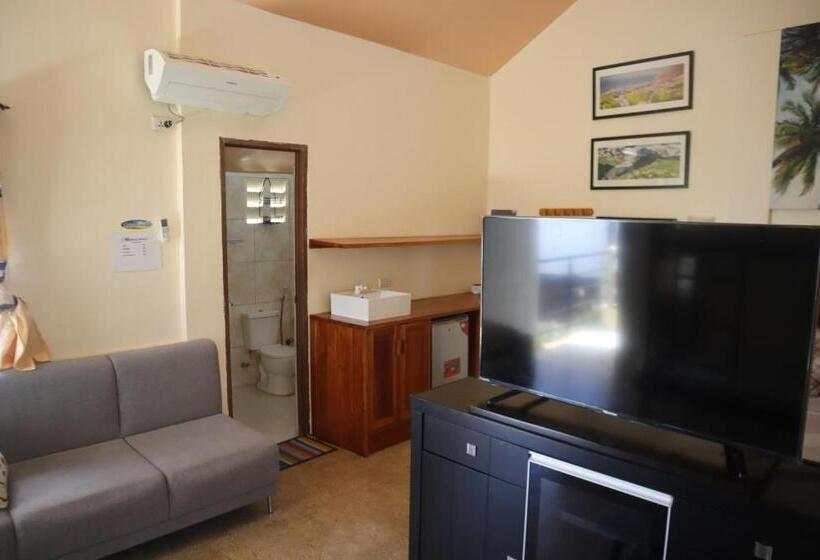 旅馆 Ice Bear Bar & Tourist Inn