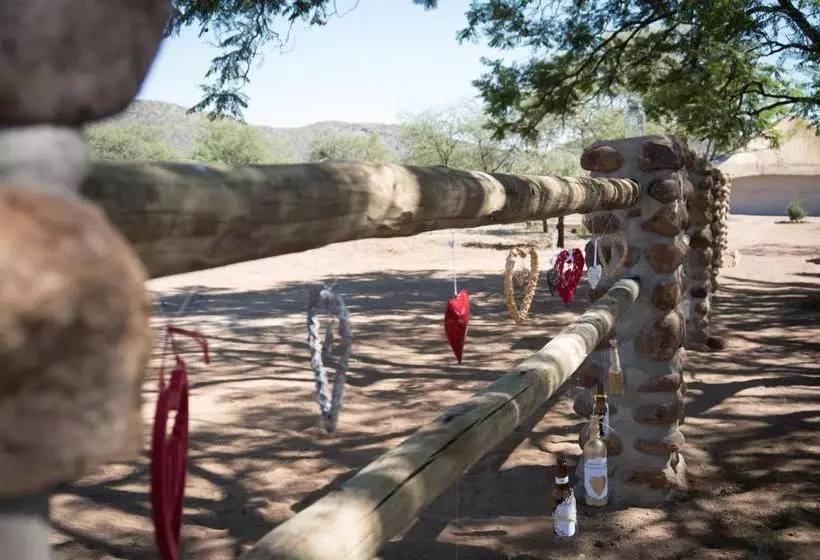 هتل Koedoeberg Guest Farm