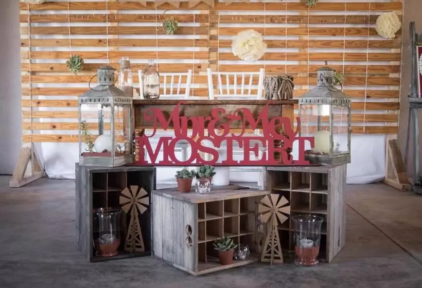 هتل Koedoeberg Guest Farm