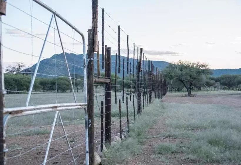 هتل Koedoeberg Guest Farm