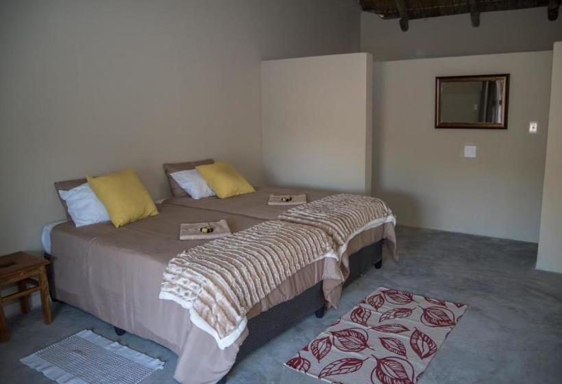 هتل Koedoeberg Guest Farm