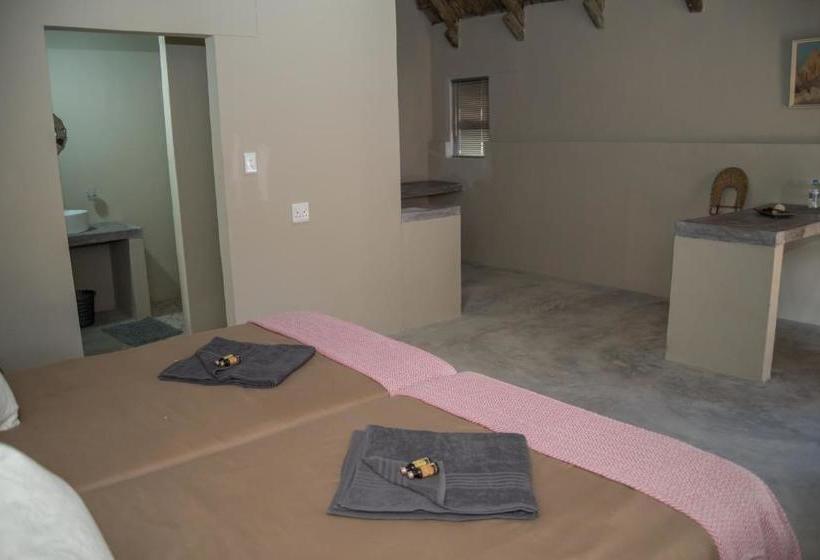 هتل Koedoeberg Guest Farm